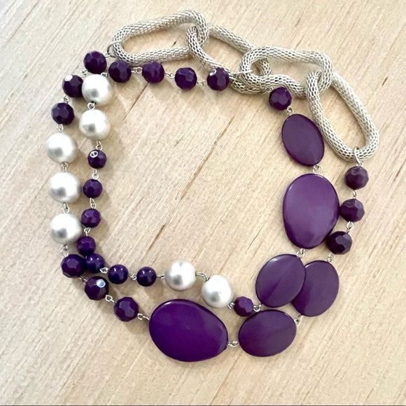 Jewelry - Long purple beaded necklace
